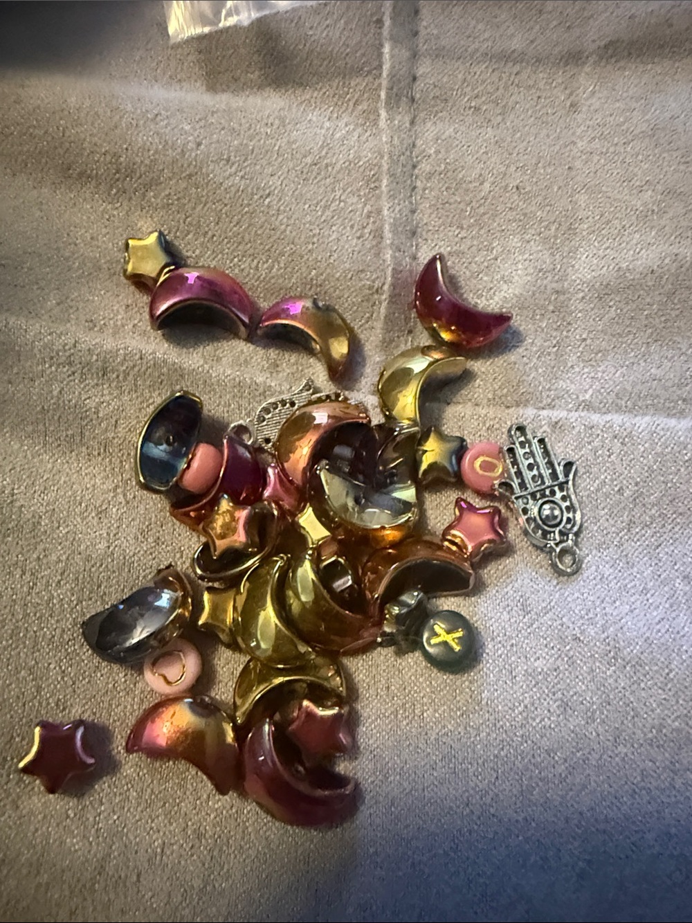 Iridescent Multi-Color beads - Picture 2 of 2